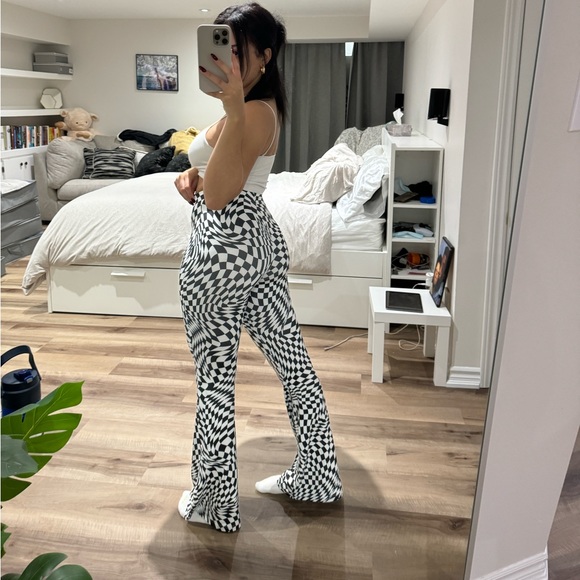 H&M pants - Picture 2 of 4